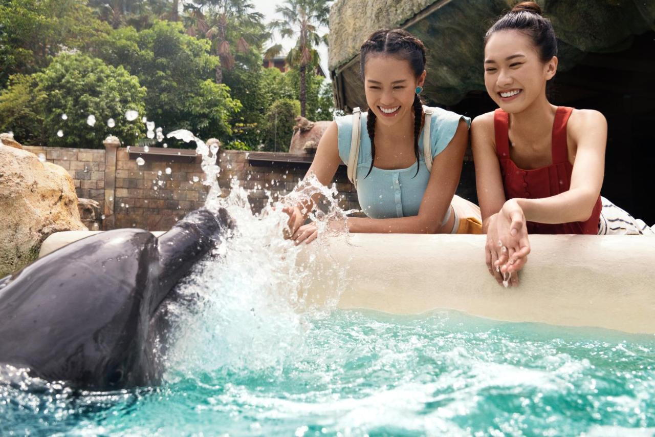 Resorts World Sentosa - Hotel Szingapúr Kültér fotó Dolphin Cove