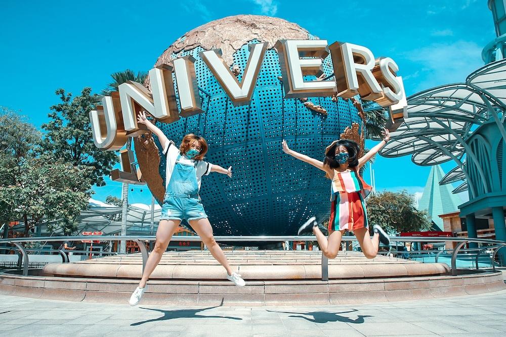 Resorts World Sentosa - Hotel Szingapúr Kültér fotó Universal Studios Singapore
