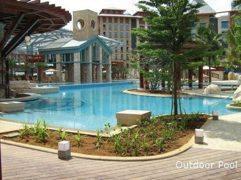 Resorts World Sentosa - Hotel Szingapúr Kültér fotó Outdoor Pool